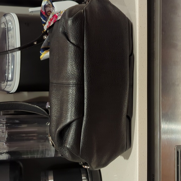 Elegant Black Leather Women's Bag - Picture 3 of 9